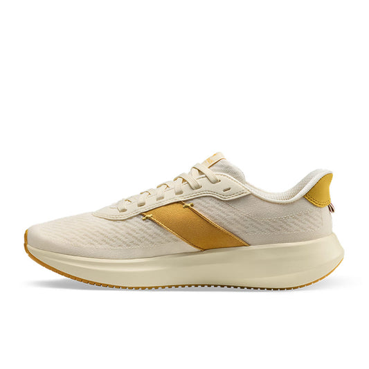 Tracksmith Eliot Runner